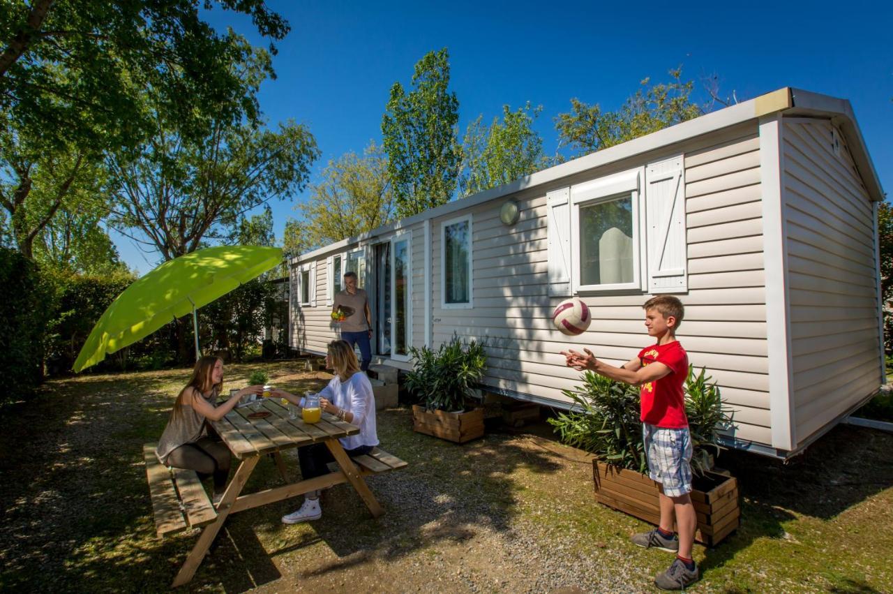Camping Marina Plage Вітроль Екстер'єр фото