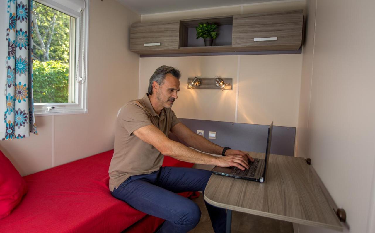 Camping Marina Plage Вітроль Екстер'єр фото